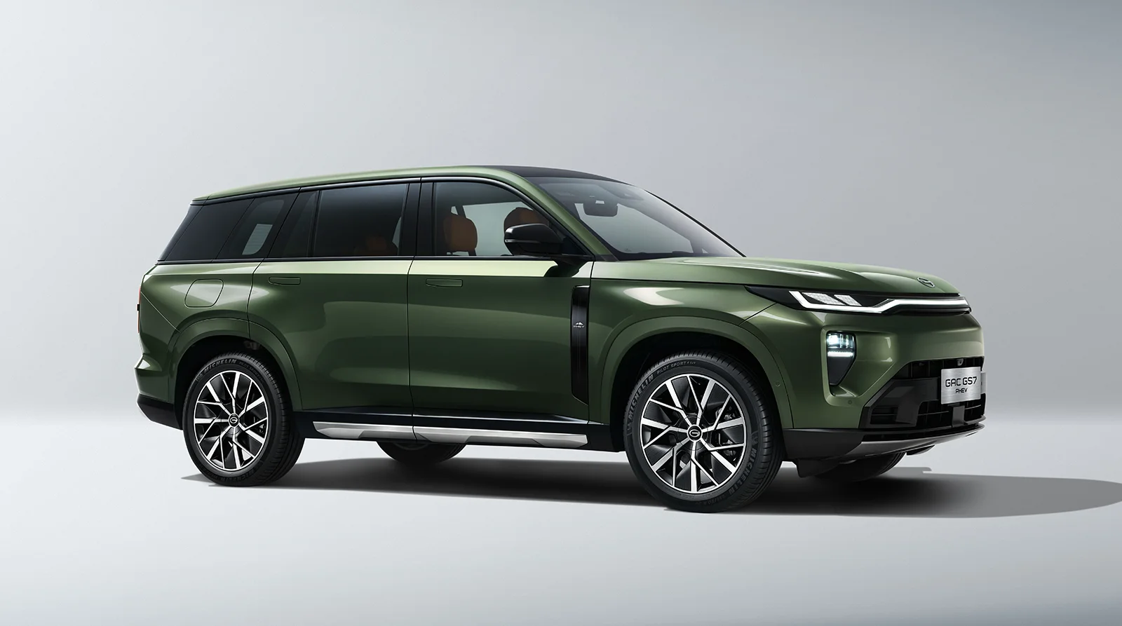 GS7 Exterior