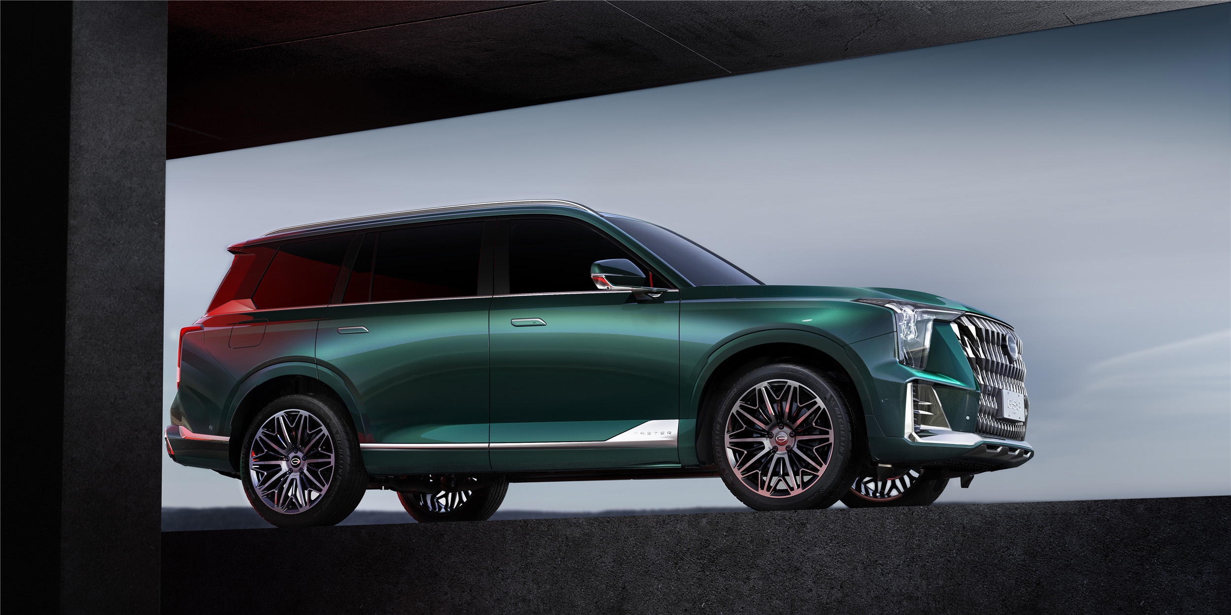 GS8 Traveller exterior