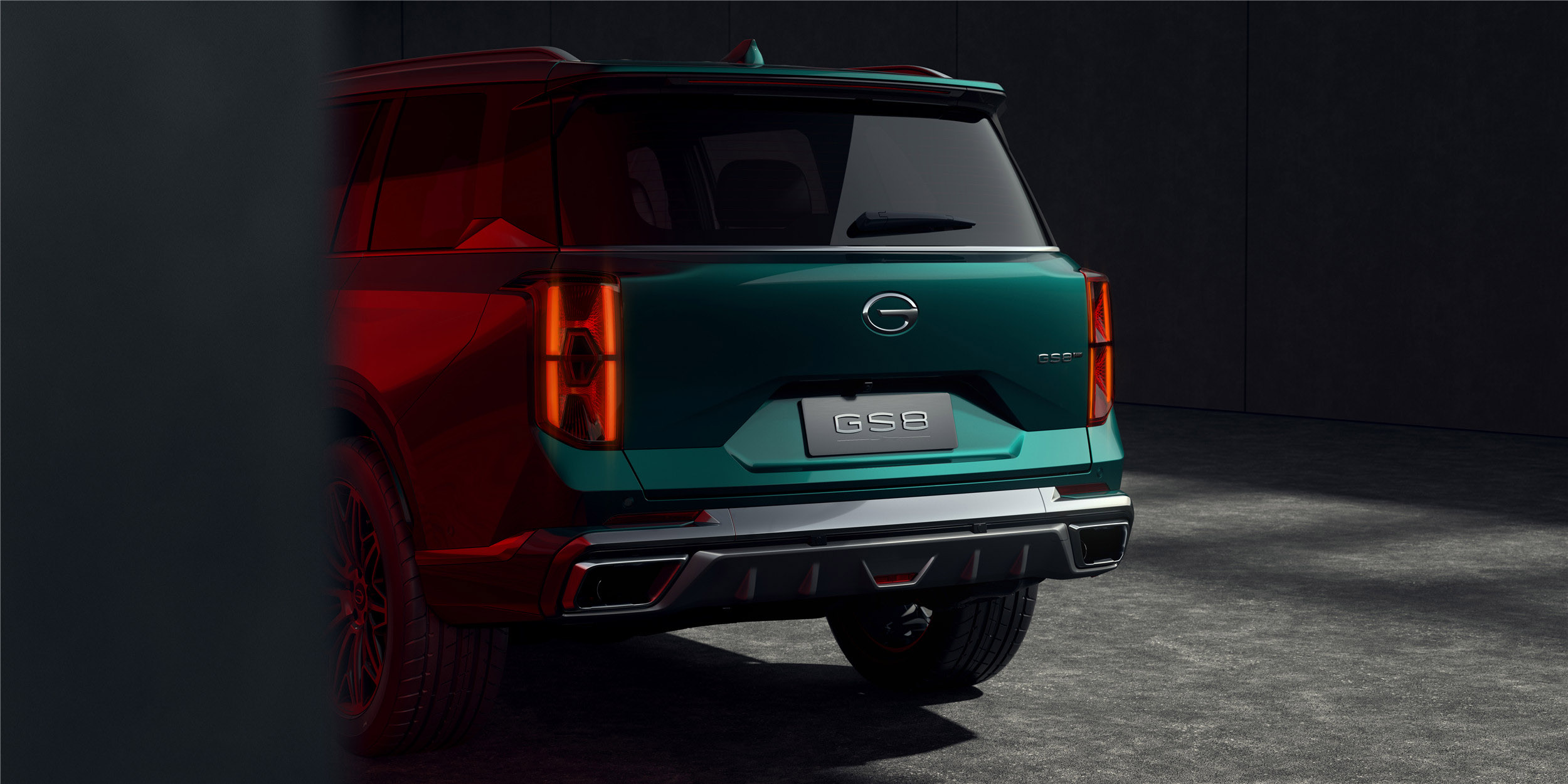 GS8 Traveller exterior