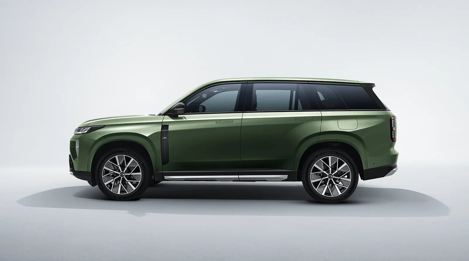 GS7 Exterior