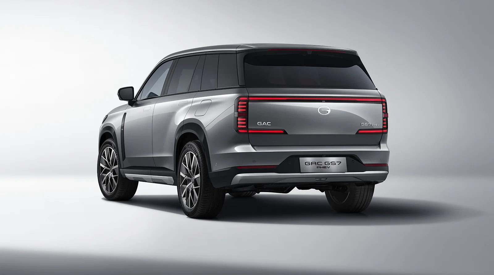 GS7 Exterior